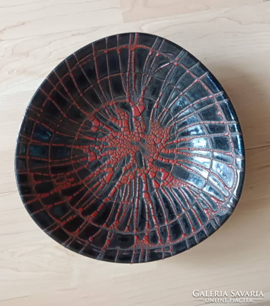 Ceramic bowl from Pesthidegkút with coral pattern