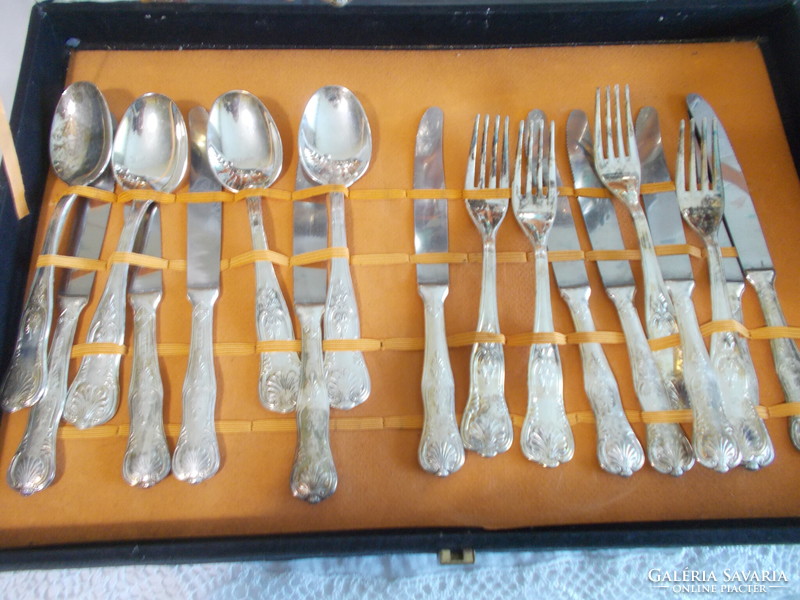 Silver-plated cutlery set for 10 people
