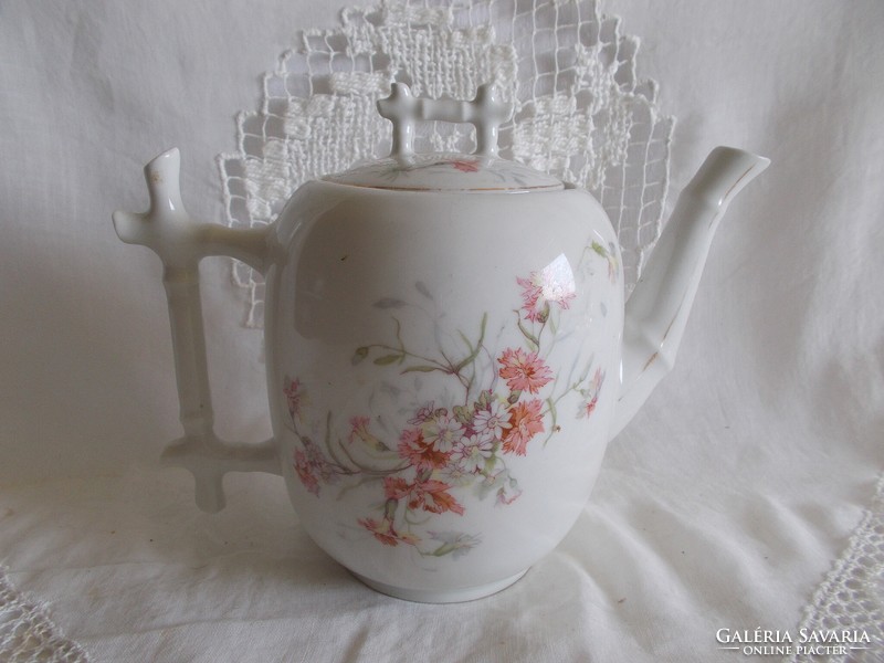 Porcelain jug with bamboo handle