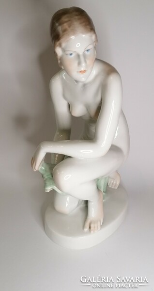 Herend lux elek's large-scale female nude. 35 cm high.