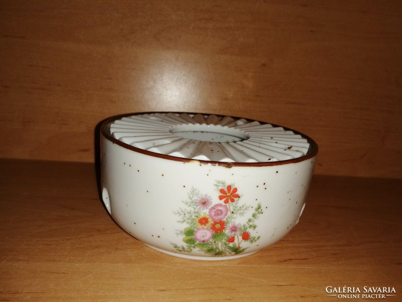 Porcelain warmer - diameter 13.5 cm (22/d)