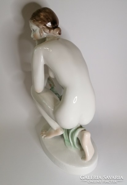 Herend lux elek's large-scale female nude. 35 cm high.