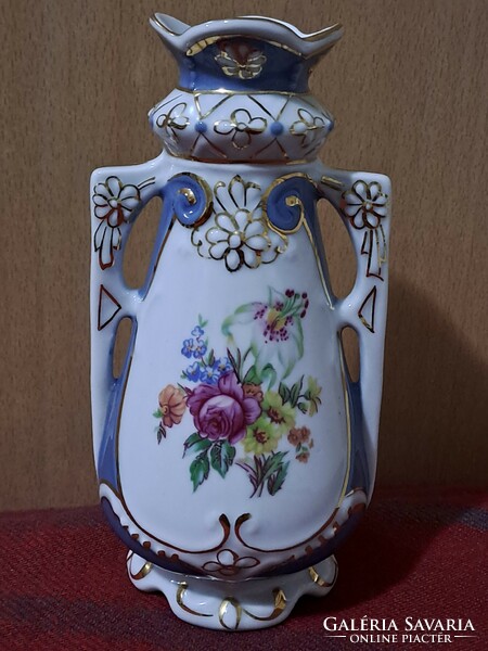 Flawless! Beautiful royal dux vase