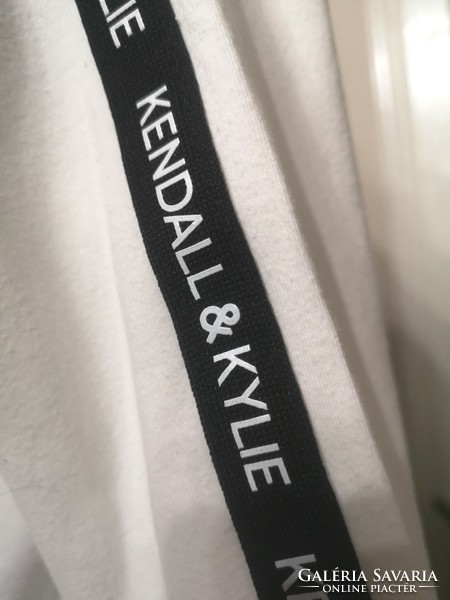 Kendall & Kylie size 38 white sports t-shirt 95% cotton