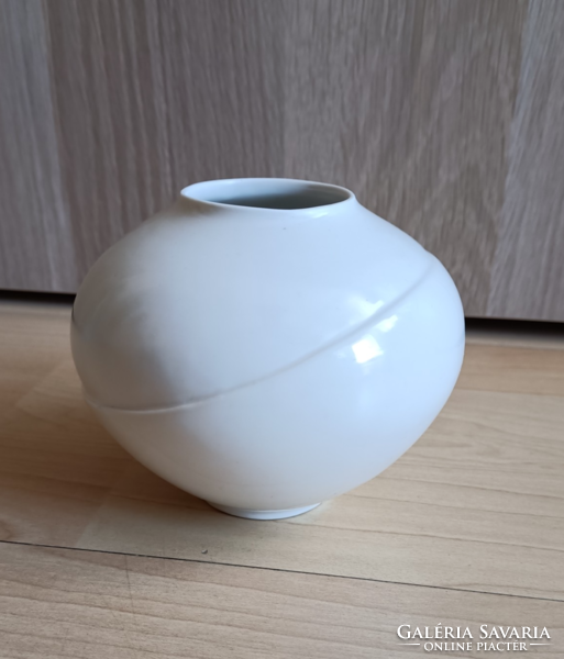 Aquincumi porcelán váza