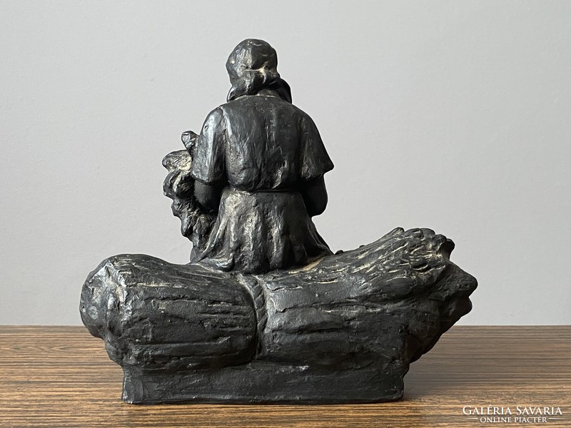 Sculptor Schwarczuk Pesterzebet resting peasant girl wheat and sickle ceramic statue