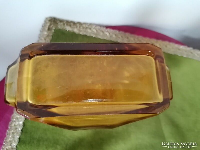Art deco stílusú, méz színű üveg likőrös készlet, saját tálcával
