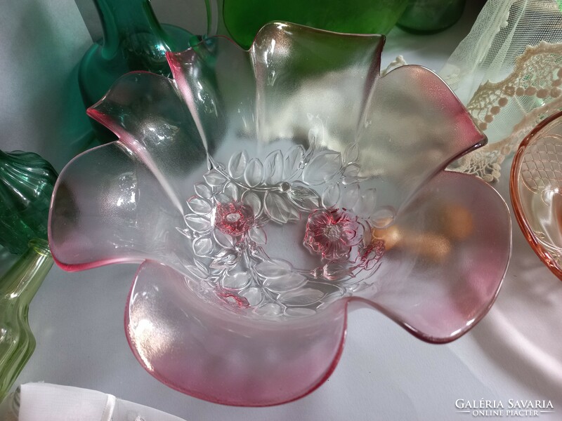 Walther glas pink glass serving bowl, centerpiece, with plastic flowers