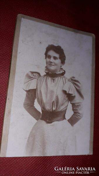 Antique cc.1910 Thick cardboard art photo portrait of a beautiful young lady half-length according to the pictures