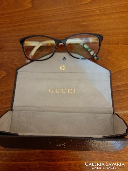 Női GUCCI szemüveg