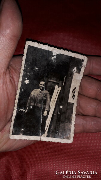 Antik cc.1940 fotó postáskisasszony 6 x 8 cm méret a képek szerint