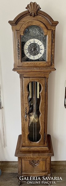 Oak wood neo-baroque precise standing clock.