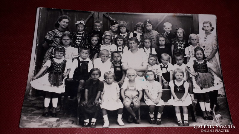 Antique cc 1940. Photo postcard kindergarten / school photo group of children according to the pictures