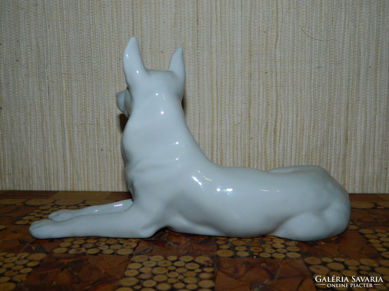Kőbánya porcelain factory white German shepherd dog