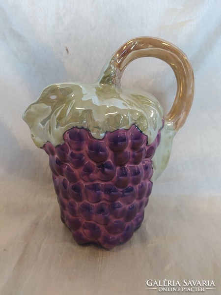 Mother-of-pearl glazed ceramic jug