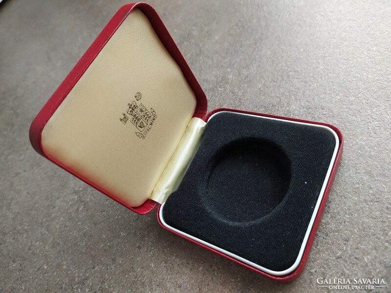 Original British coin holder gift box (id77162)