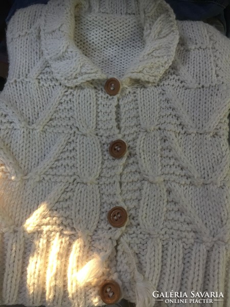 Austrian hand-knitted women's cardigan with wooden buttons, size m