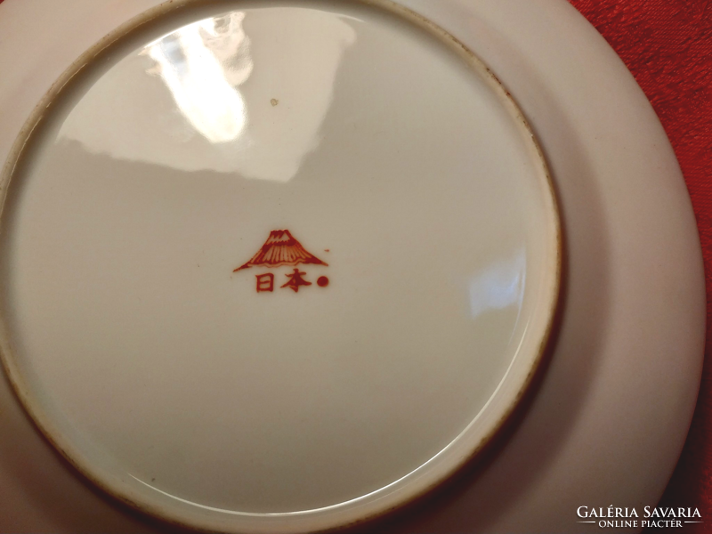 Beautiful antique Japanese porcelain plate