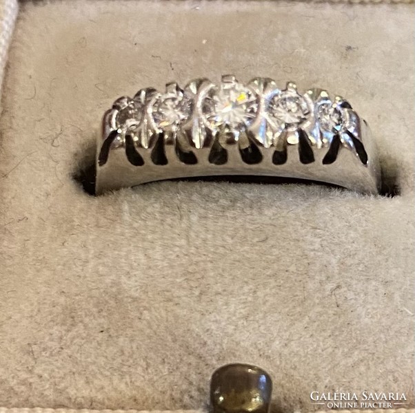 Old English artdeco 18 carat white gold ring with diamonds!