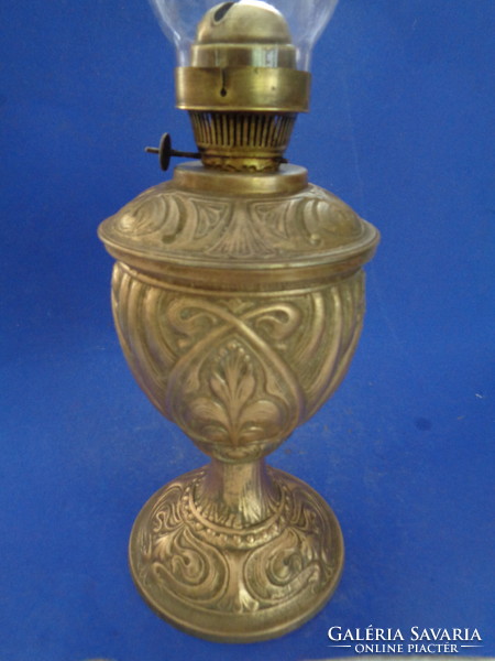 Art Nouveau kerosene lamp