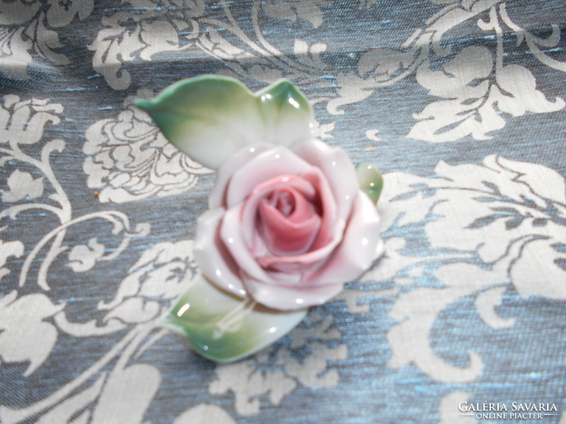 Ens German porcelain rose