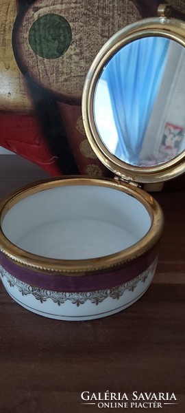 Mirrored porcelain box ..
