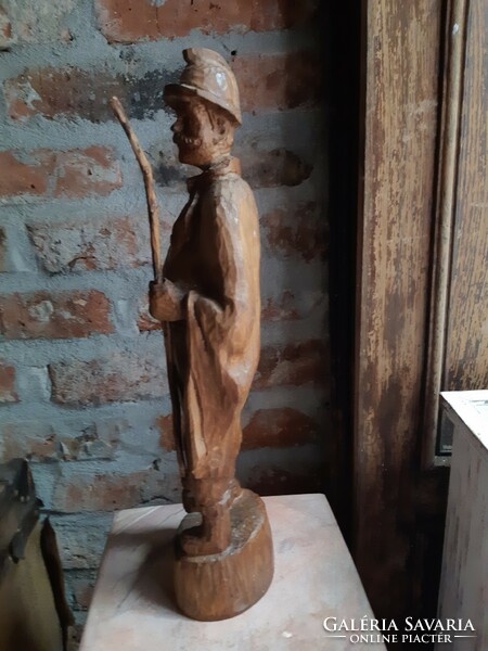 Gatekeeper wooden statue
