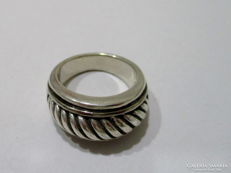 Gyönyörű kézműves ezüst gyűrű