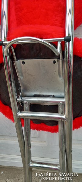 Retro design folding heart chair chrome negotiable