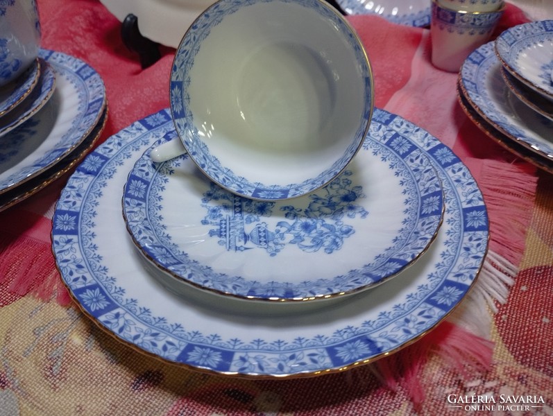 Porcelain breakfast set for 6 people with China blau (Chinese blue) pattern