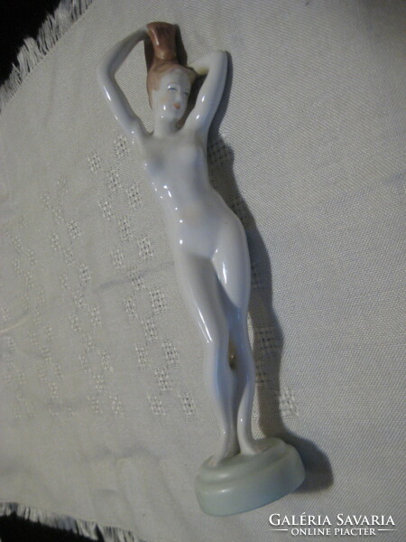 Beautiful aquincum nude 26 cm