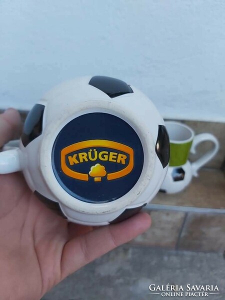 Gyönyörű focis labdás Krüger gyerek  bögre teásbögre