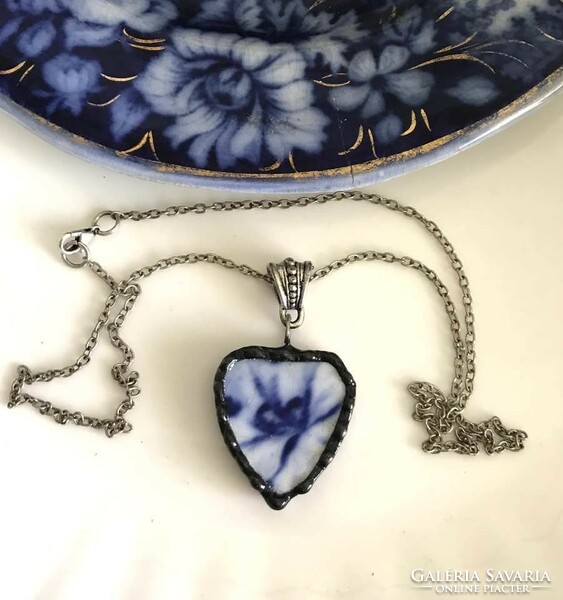Handmade necklace made of antique faience using the Tiffany technique