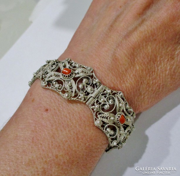 Beautiful antique silver bracelet with real corals