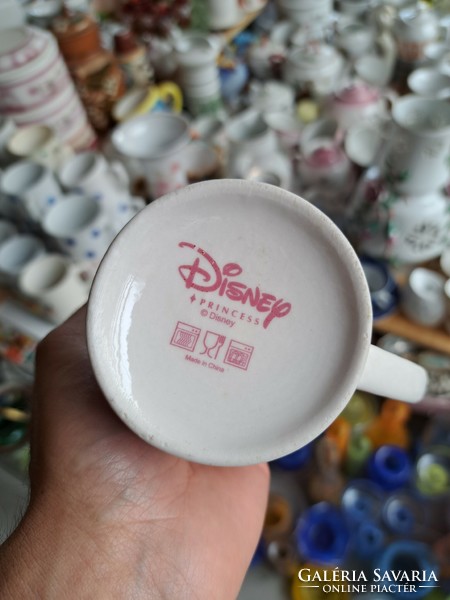 Gyönyörű Hamupipőke Disney gyerek  bögre teásbögre