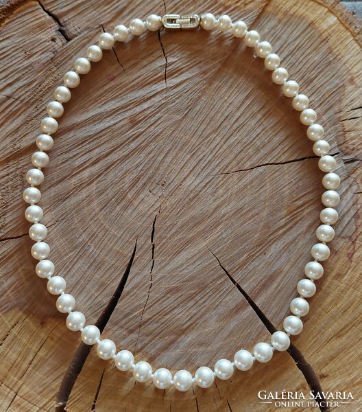 Very nice shell pearl, shell pearl necklace with zircon stone and gold-plated decorative clasp