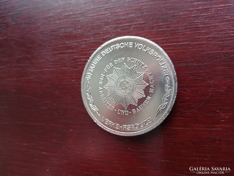 NDK 40 éves néprendőrég alkalmából kiadott coin.