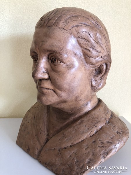 György Szabó: female bust