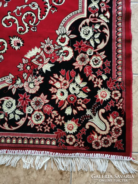 Beautiful, new tablecloth, carpet, wall carpet 194 x 135.5 Cm