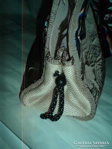 Vintage catwalk beige handbag