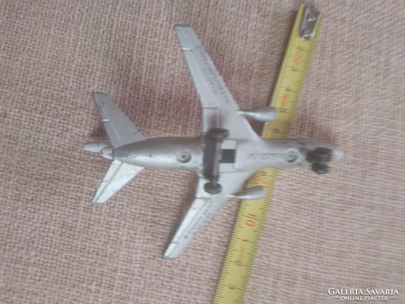 Boeing,Sb 13 dc10,retro repülő