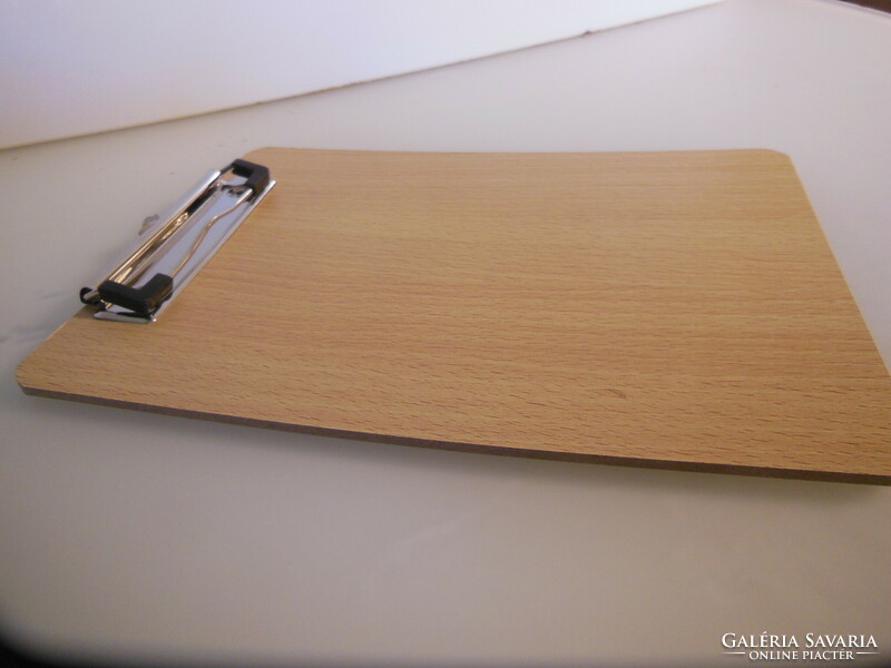 Board - new - with clip - bamboo - 23.5 X 16.5 cm - quality - English