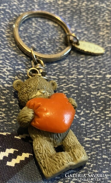 Retro teddy bear keychain