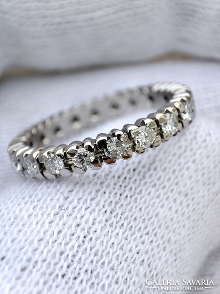 18K white gold ring with diamonds full eternity memory diamond