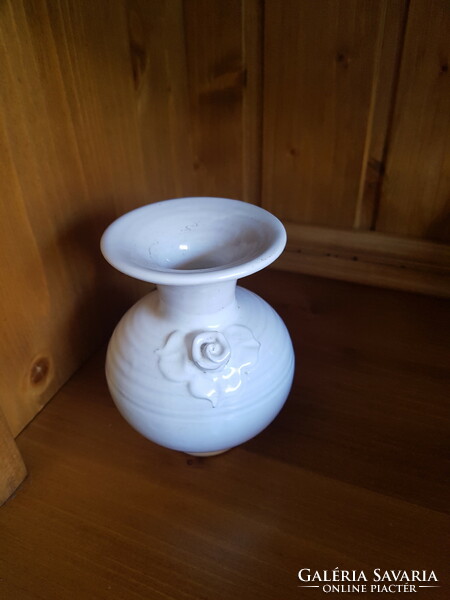 Retro white rose ceramic vase