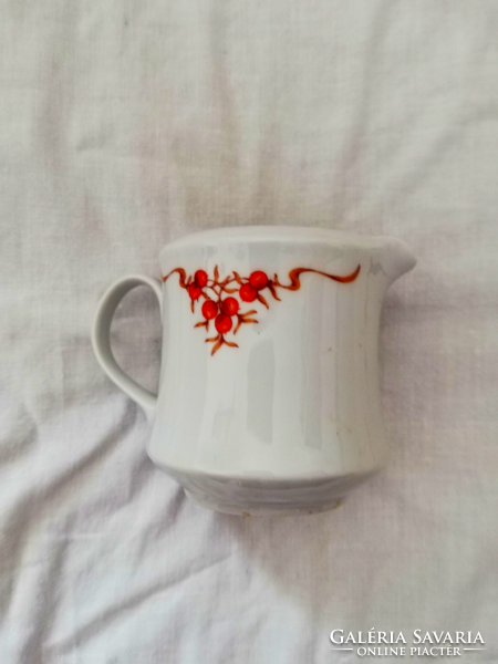 Alföldi rosehip milk jug