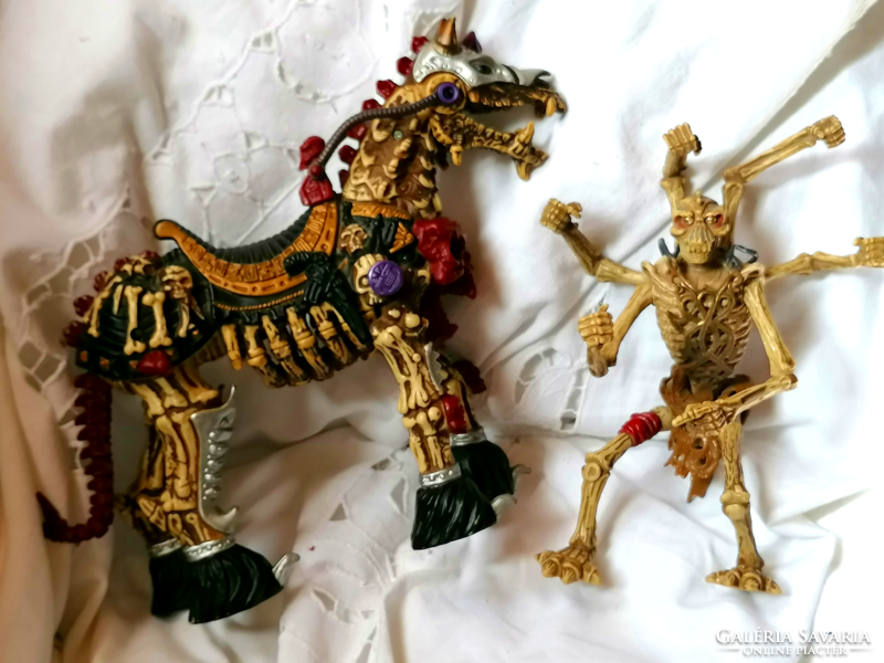 Aracula skeleton warrior and horse - skeleton warriors, playmates toys 1994