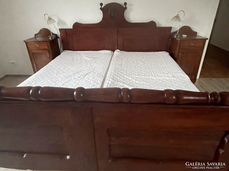 Ónémet kétszemélyes ágy