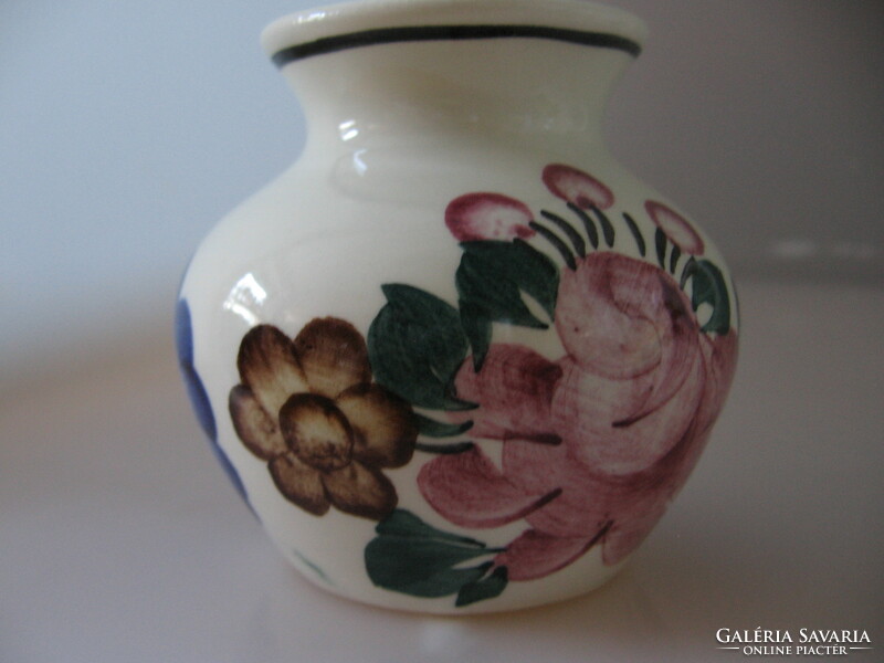 Italian hand-painted mug, Polish vase with similar mixed flowers in one