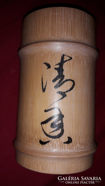 Gyönyörű kínai lakkozott bambusz kézzel festett jelenetes keleti dísz tároló 16 cm képek szerint